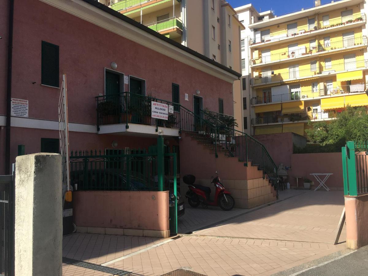 Villamareblu Ventimiglia Kültér fotó