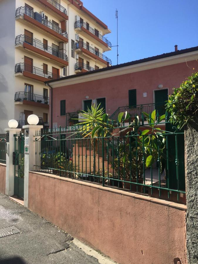 Villamareblu Ventimiglia Kültér fotó