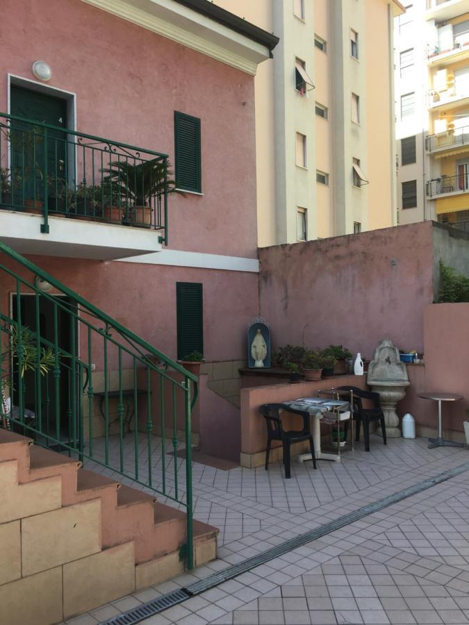 Villamareblu Ventimiglia Kültér fotó