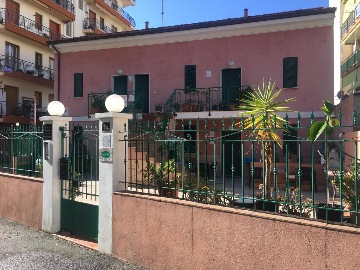Villamareblu Ventimiglia Kültér fotó