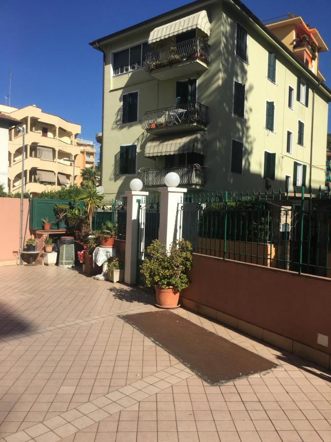 Villamareblu Ventimiglia Kültér fotó