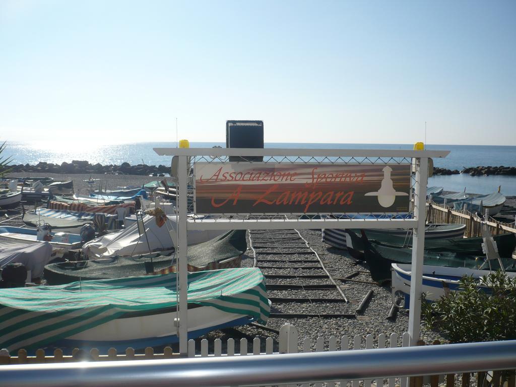 Villamareblu Ventimiglia Kültér fotó