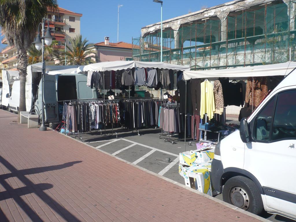 Villamareblu Ventimiglia Kültér fotó